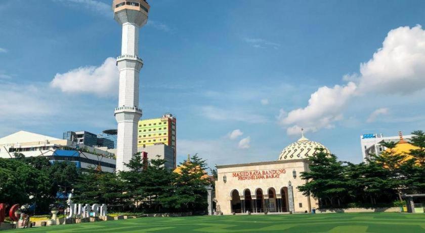 Indies Hotel Bandung Eksteriør bilde
