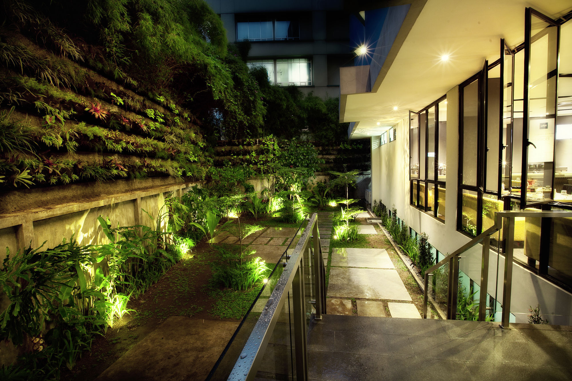 Indies Hotel Bandung Eksteriør bilde